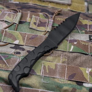 g10-rzrback-3